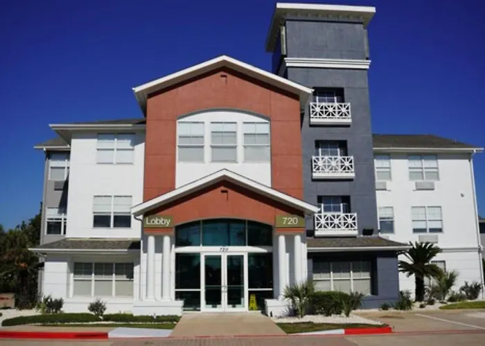 Pets Allowed Hotel Candlewood Suites Houston Space Center - Webster